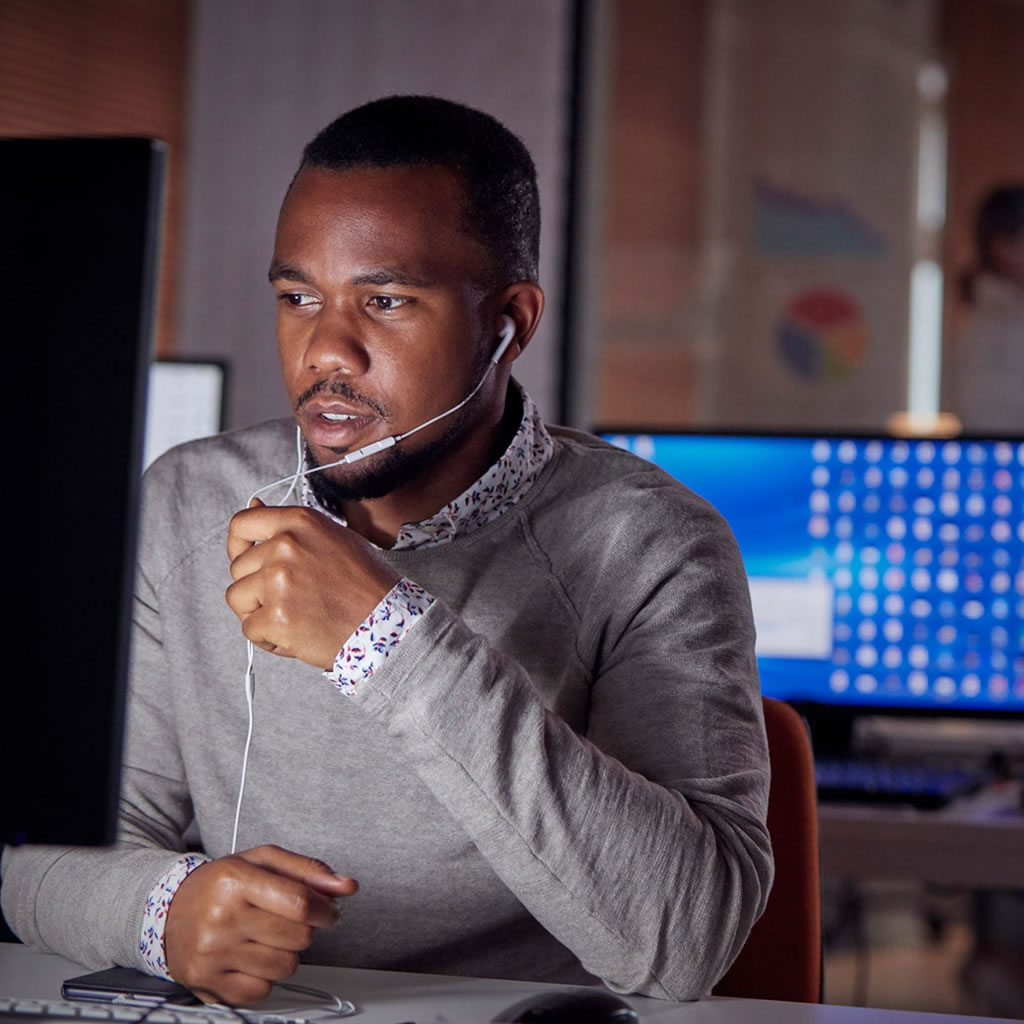 Customer Support Tool, Customer Service, Ticketing System, Knowledge Base, CRM Integration, customer service automation software, live chat support, AI helpdesk solutions, automated customer assistance